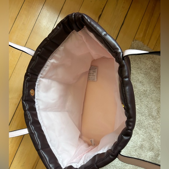 NWT Victoria’s Secret Quilted Tote Bag - Picture 6 of 10